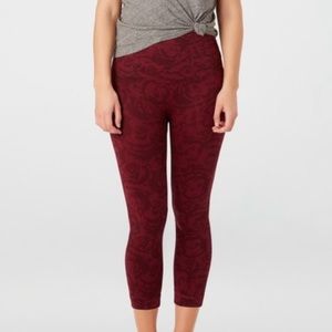 Spanx Look at Me Now Legging Cropped Garnet Rose Seamless Tight